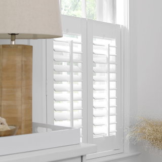 Scratch resistant Ideal™ Deluxe Shutters for everything life throws your way. Scratch resistant Ideal™ Deluxe Shutters for everything life throws your way.