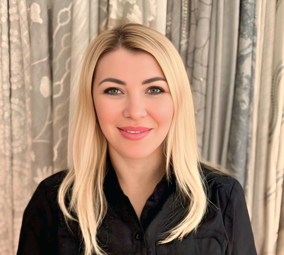 Manager Photo