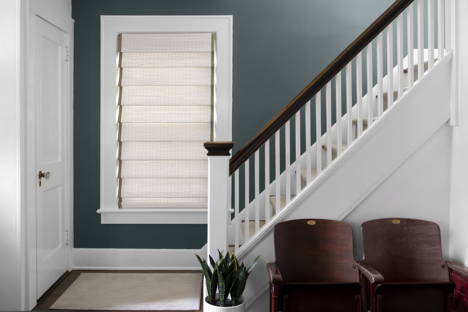 White bamboo shades with lining and fabric edge-binding White bamboo shades with lining and fabric edge-binding
